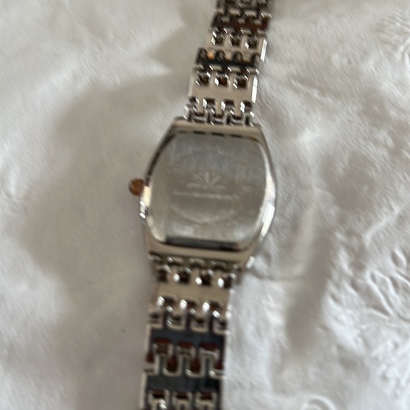 Isaac Mizrah watch - Picture 4 of 4